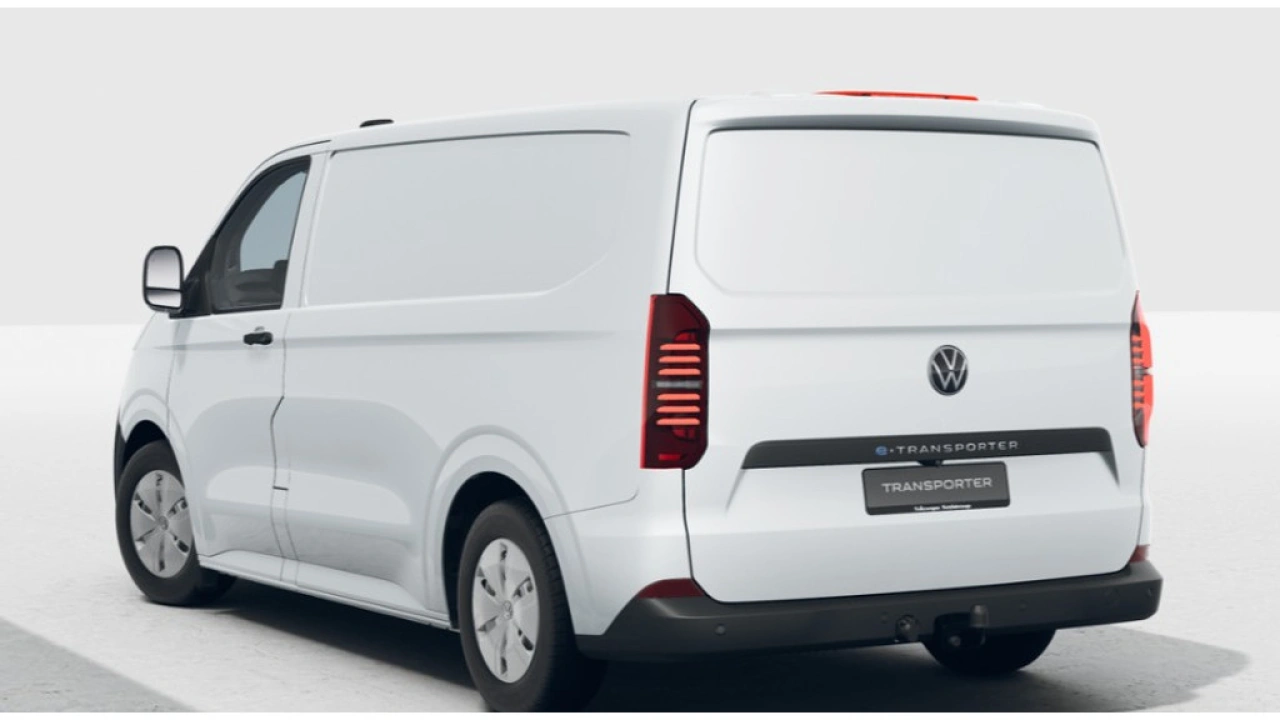 VW Bedrijfswagens E-Transporter L1H1 64 kWh 136pk Automaat Life