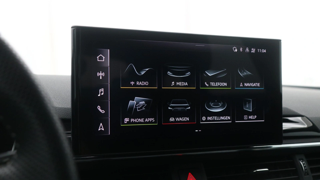 Audi A4 Avant 35 TFSI Launch edition Sport | PDC v+a | Zwart optiek | Carplay | Stoelverwarming |