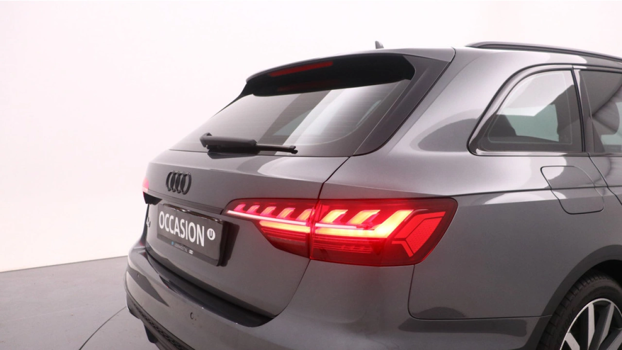 Audi A4 Avant 35 TFSI Launch edition Sport | PDC v+a | Zwart optiek | Carplay | Stoelverwarming |