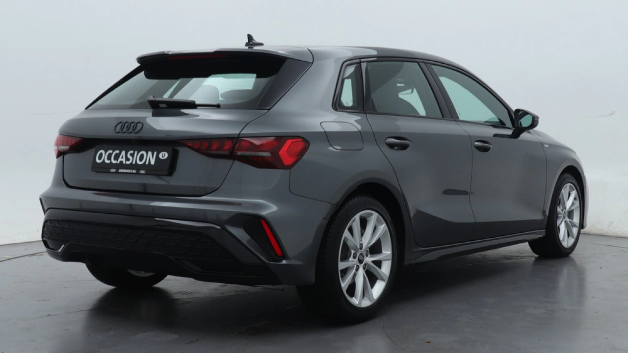 Audi A3 Sportback 30 TFSI S-Line edition