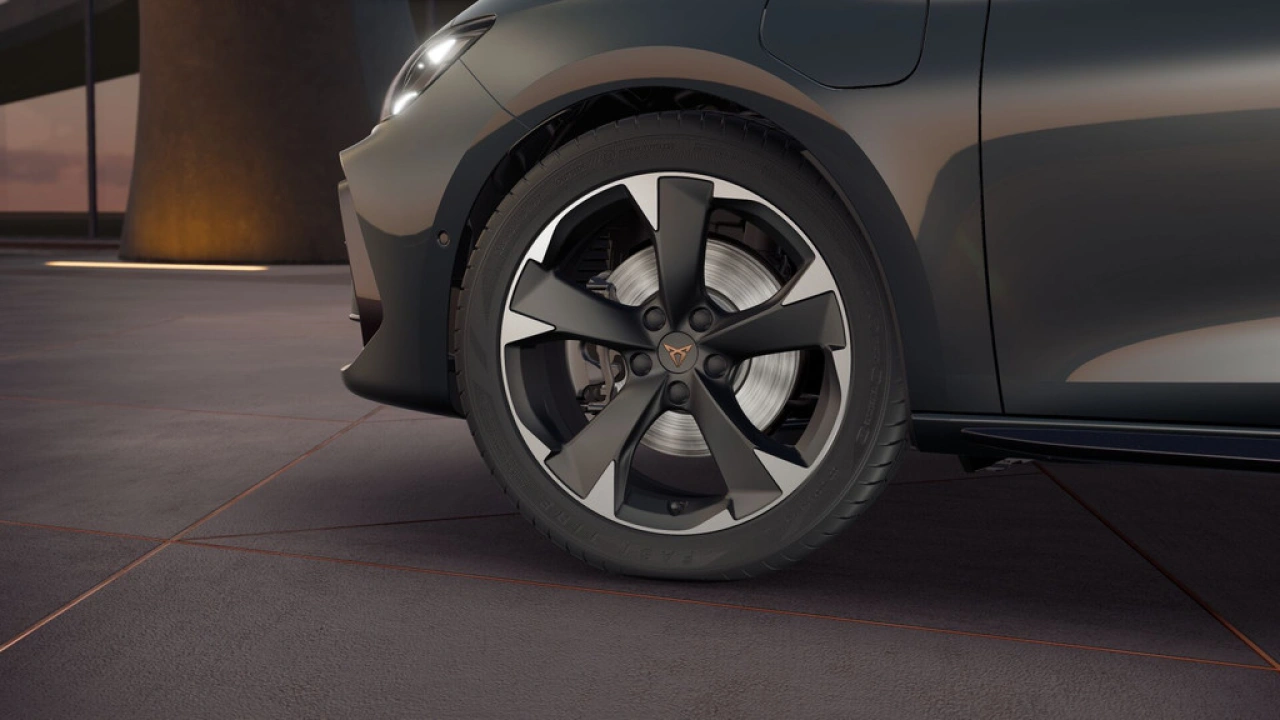 CUPRA Leon 1.5 TSI e-Hybrid 204 6DSG Business