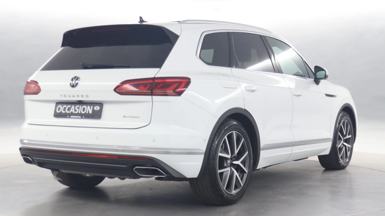 Volkswagen Touareg 3.0 TSi eHybrid 380pk 4MOTION Luchtvering Dynaudio