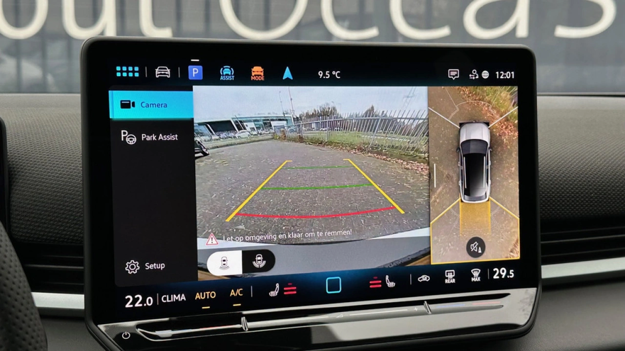 Volkswagen T-Roc 1.5 eTsi 150pk DSG R-Line First Edition