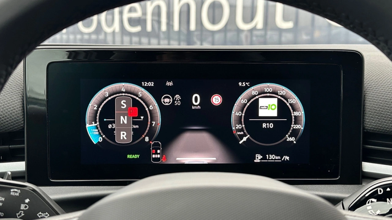 Volkswagen T-Roc 1.5 eTsi 150pk DSG R-Line First Edition