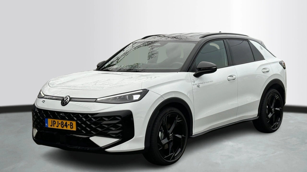 Volkswagen T-Roc 1.5 eTsi 150pk DSG R-Line First Edition