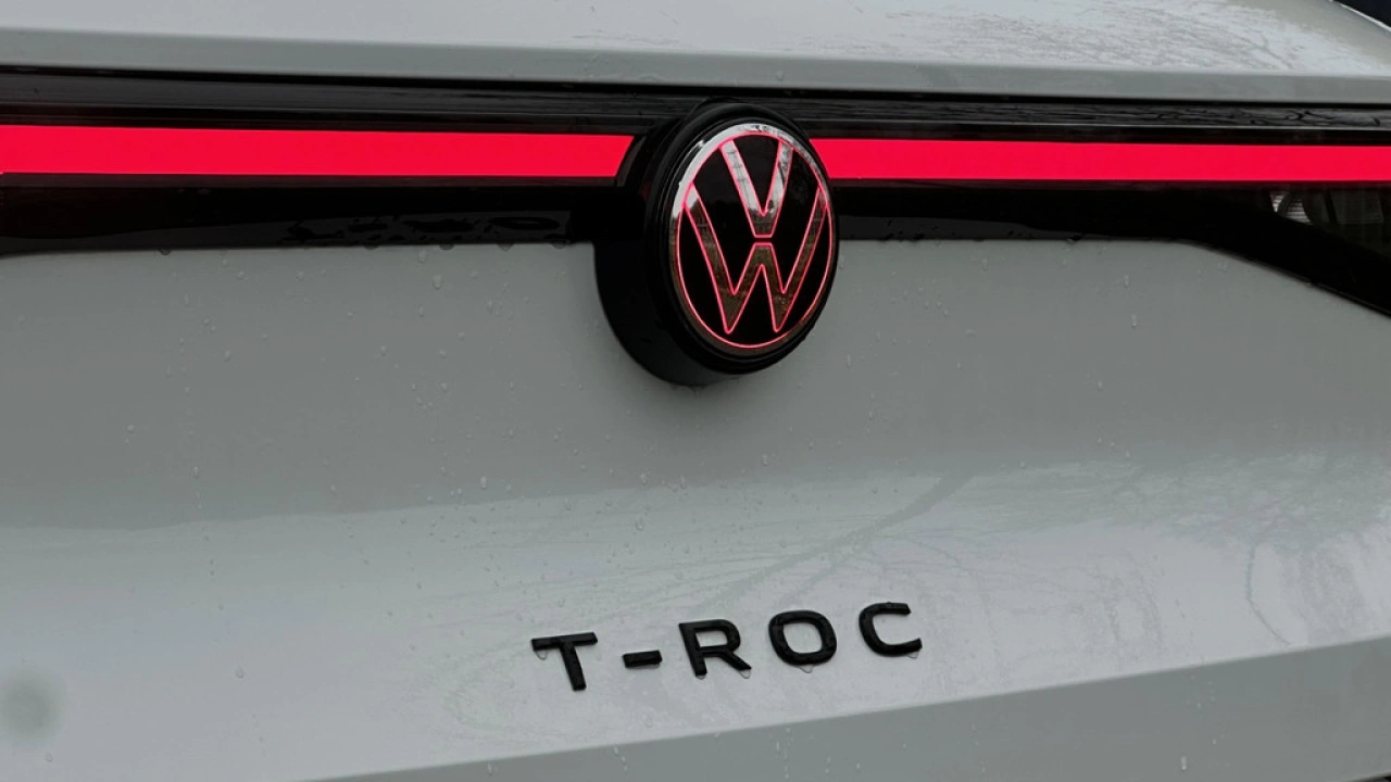 Volkswagen T-Roc 1.5 eTsi 150pk DSG R-Line First Edition