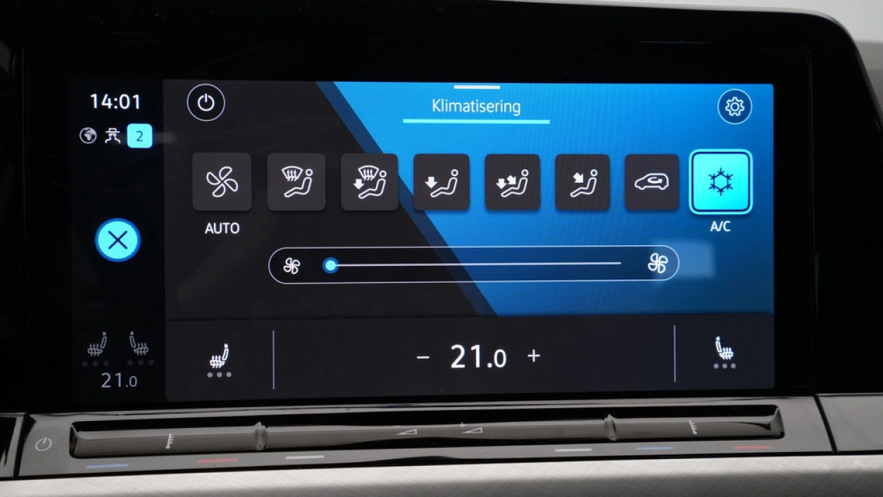 Volkswagen Golf 1.0 eTSI 110pk DSG Life Business