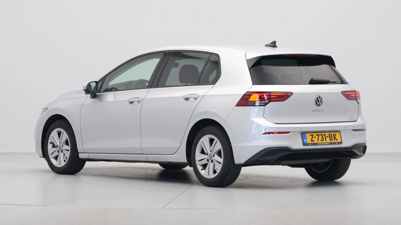 Volkswagen Golf 1.0 eTSI 110pk DSG Life Business