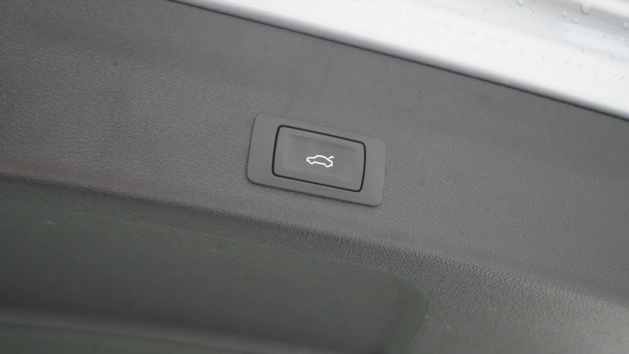 Audi A6 Avant 55 TFSI e quattro 367pk Pro Line S-Line Competition