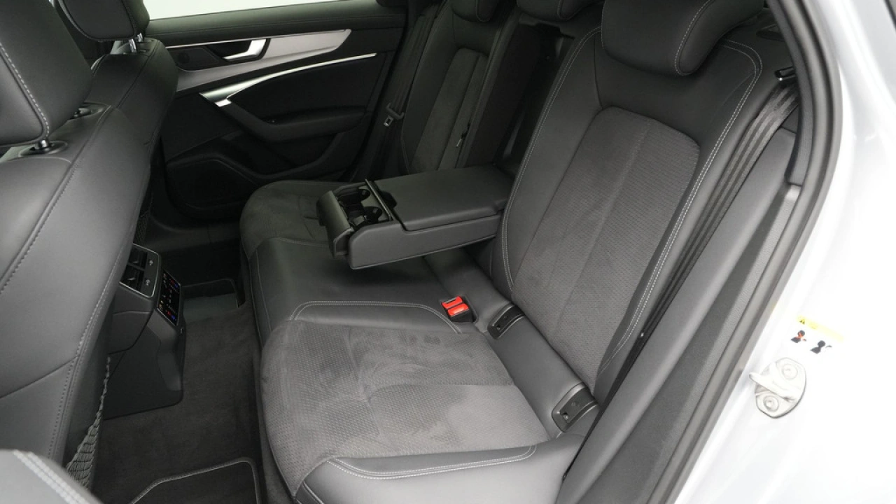 Audi A6 Avant 55 TFSI e quattro 367pk Pro Line S-Line Competition