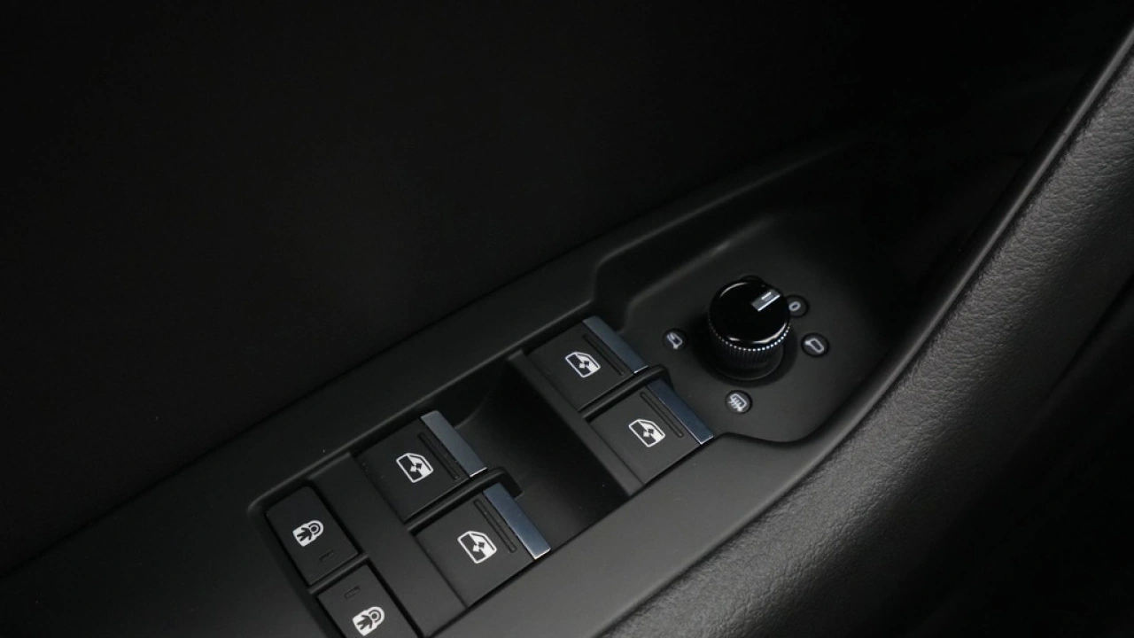 Audi A6 Avant 55 TFSI e quattro 367pk Pro Line S-Line Competition