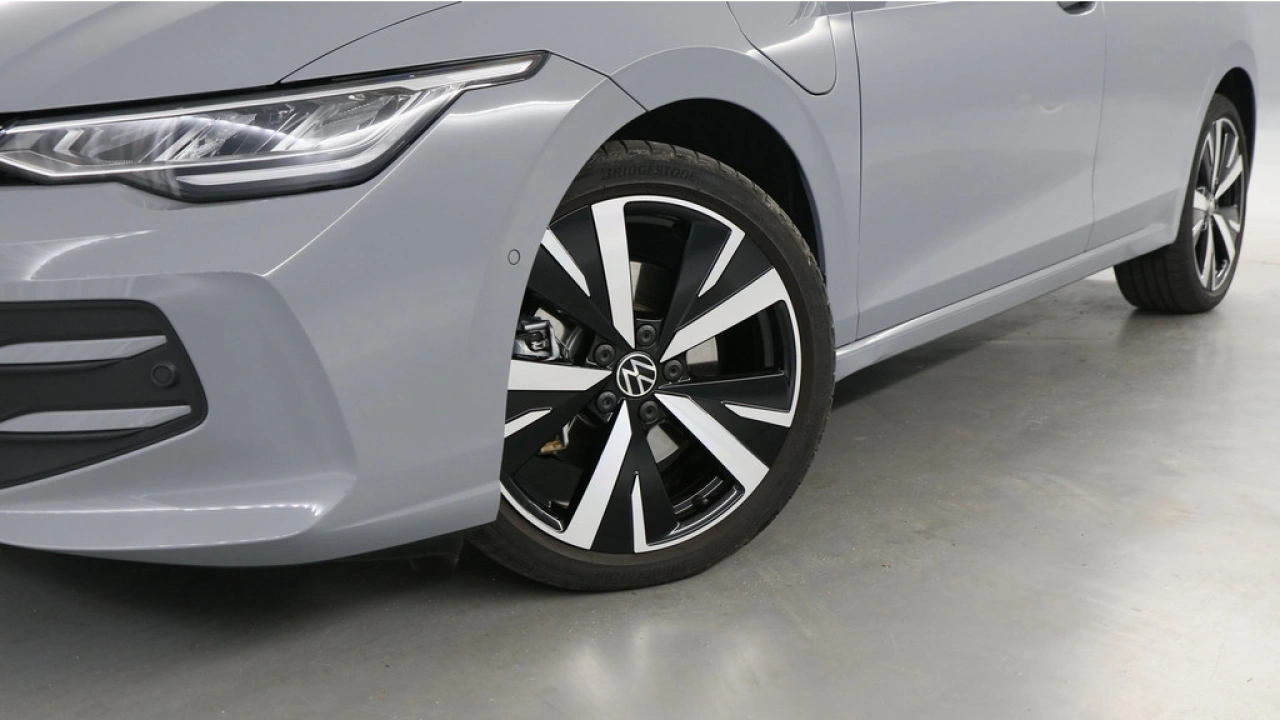 Volkswagen Golf 1.5 eHybrid 204pk Life Edition DSG