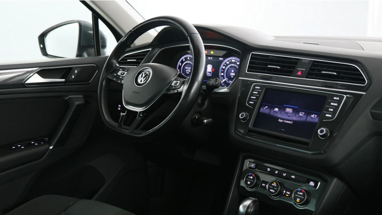 Volkswagen Tiguan 1.4 TSI 150pk ACT Comfortline Business R-Line DSG