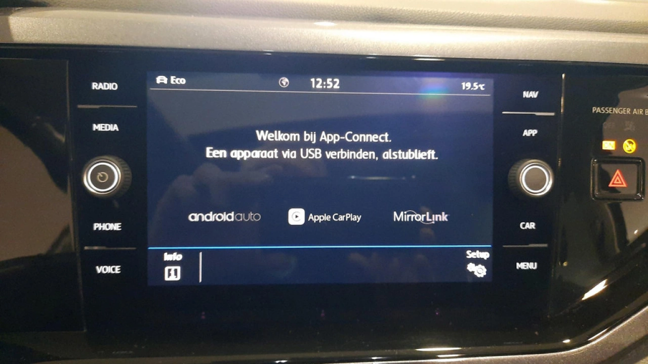 Volkswagen Polo 1.0 TSI Highline R Line Executive Advance