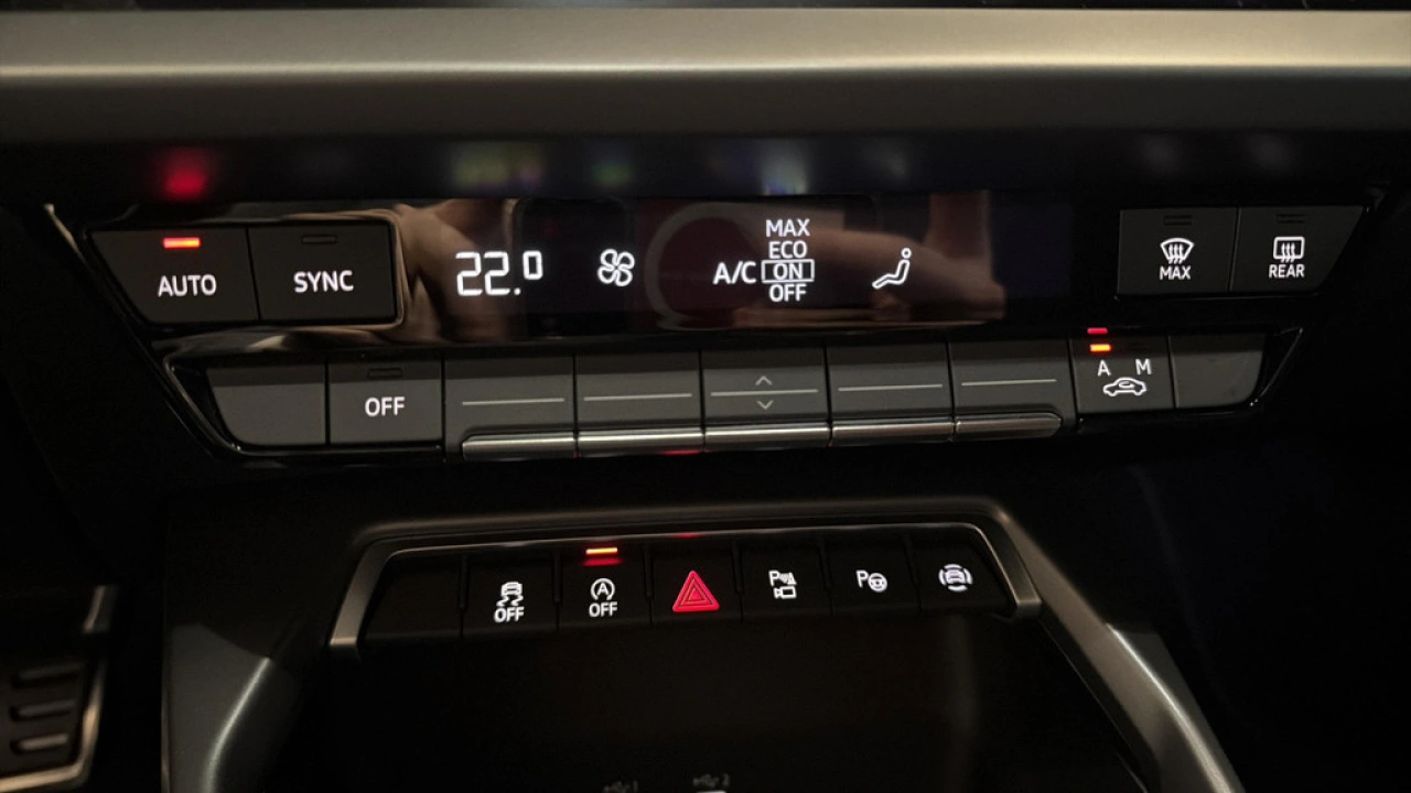 Audi A3 Limousine 30 TFSI 116Pk S-Line Edition