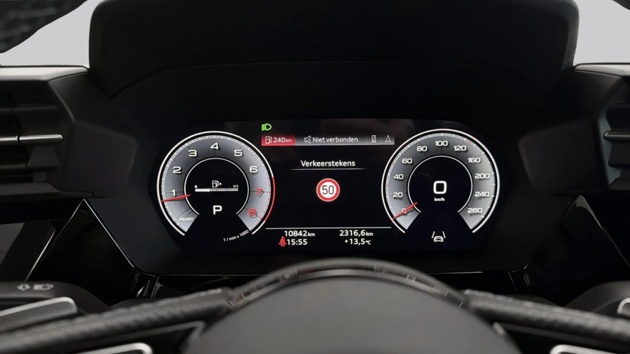 Audi A3 Limousine 30 TFSI 116Pk S-Line Edition