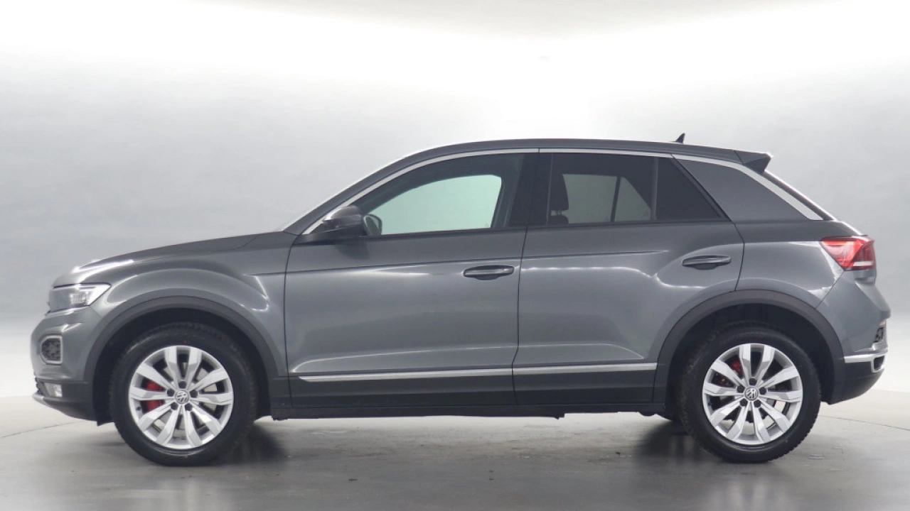 Volkswagen T-Roc 1.5 TSI 150pk DSG Sport Navi LED Trekhaak