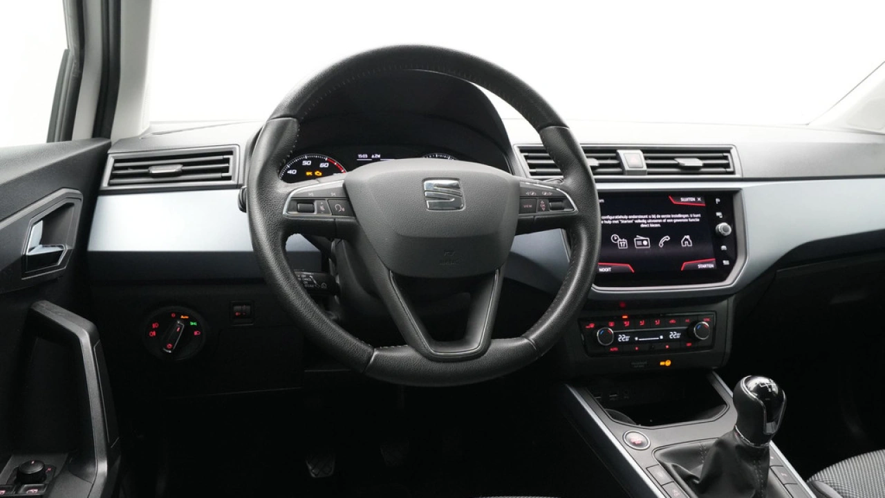 SEAT Arona 1.0 TSI 95pk Style Business Intense