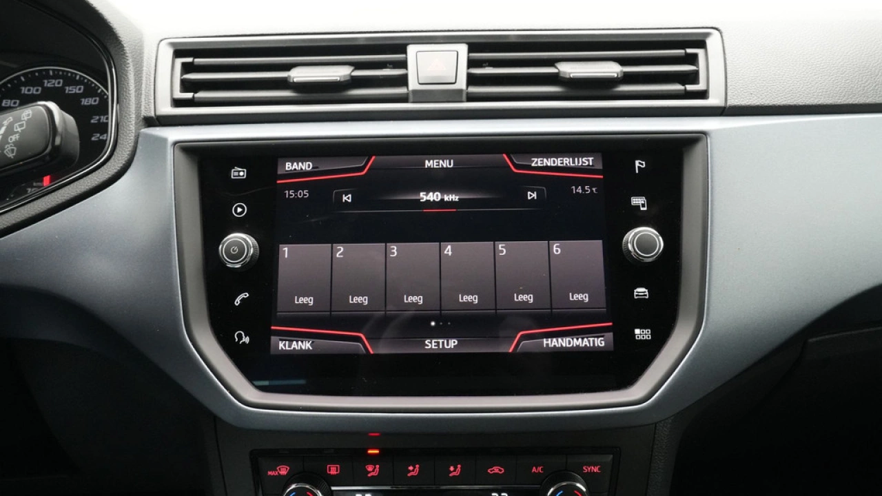 SEAT Arona 1.0 TSI 95pk Style Business Intense