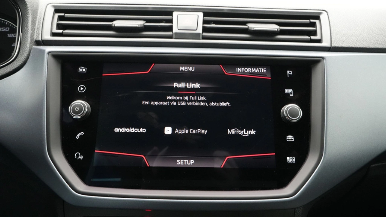 SEAT Arona 1.0 TSI 95pk Style Business Intense