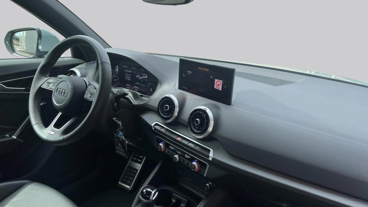 Audi Q2 35 TFSI S-Line Edition | Automaat | Matrix LED | Ambient light |