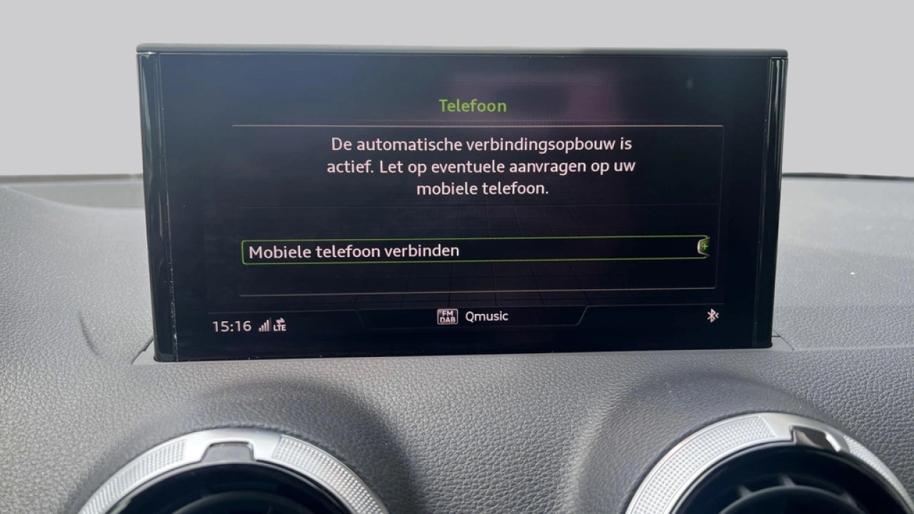 Audi Q2 35 TFSI S-Line Edition | Automaat | Matrix LED | Ambient light |