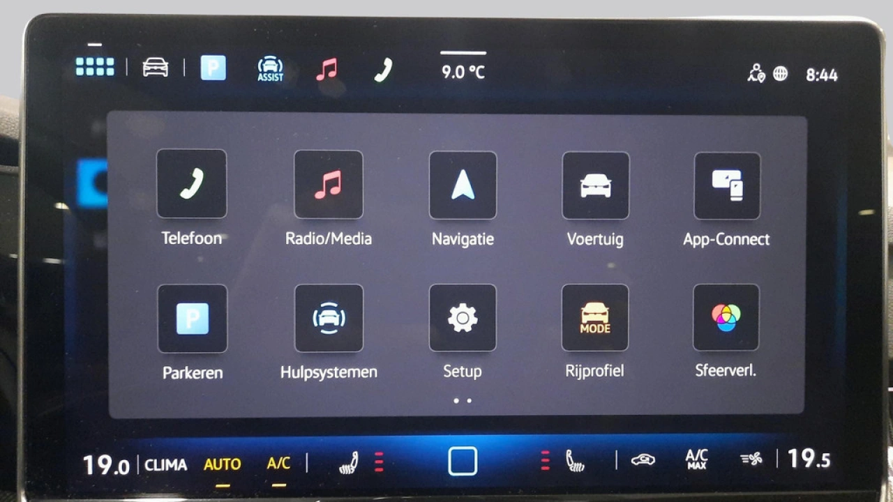 Volkswagen Golf 1.5 eTSI Automaat R-Line Edition | Demo | LED Matrix | 18