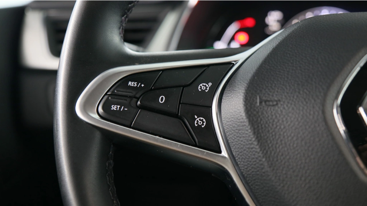 Renault Captur 1.3 TCe 140pk Intens Automaat