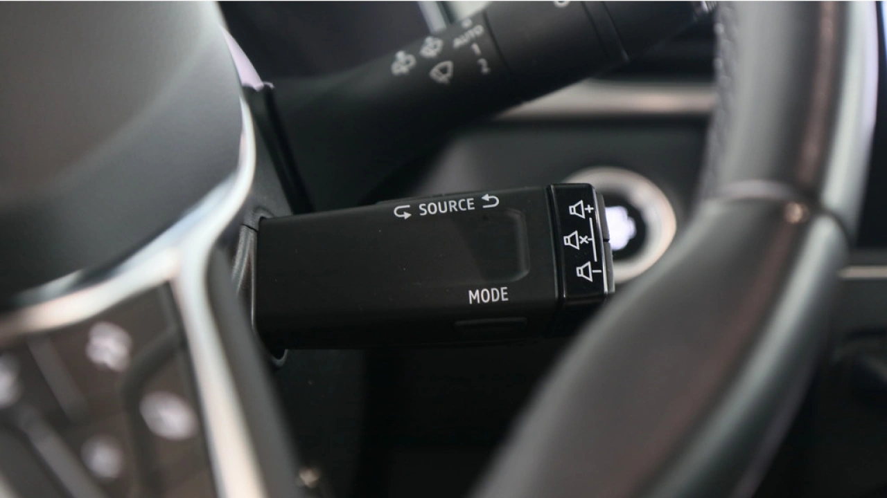 Renault Captur 1.3 TCe 140pk Intens Automaat