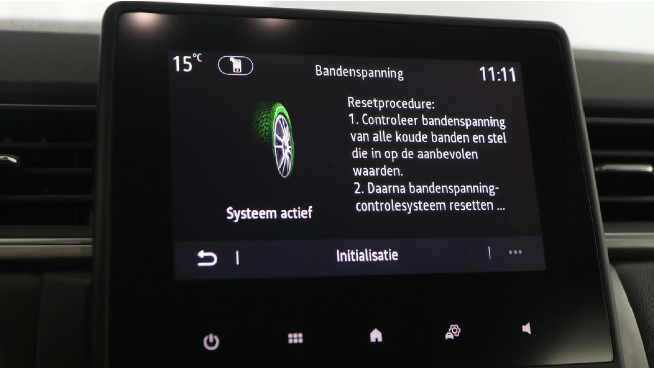 Renault Captur 1.3 TCe 140pk Intens Automaat