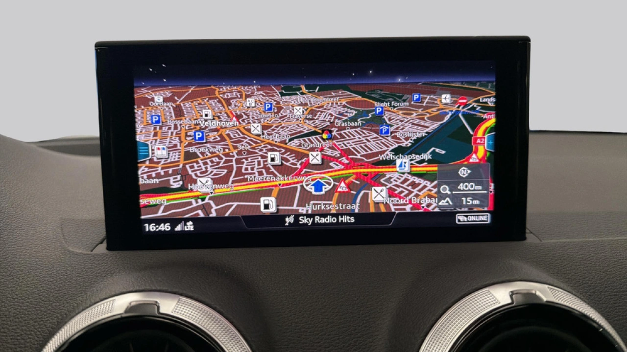 Audi Q2 35 TFSI 150Pk S-Line Edition / Stoelverwarming / Panorama dak / Matrix LED