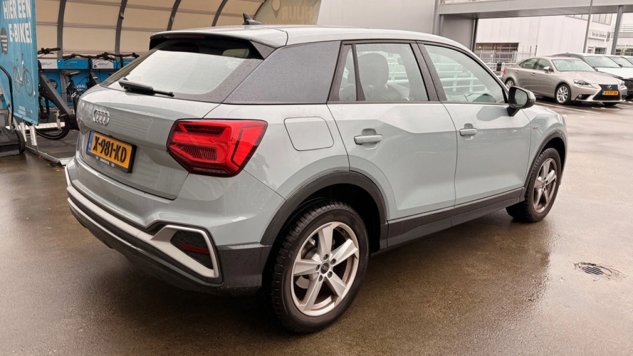 Audi Q2 35 TFSI 150Pk S Edition / Stoelverwarming / Panorama dak / Matrix LED