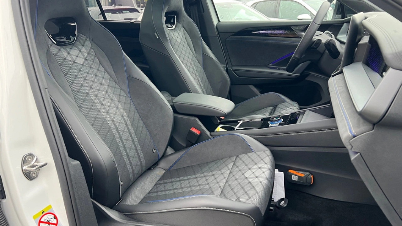 Volkswagen Tayron 1.5 eHybrid 204pk DSG R-Line Edition