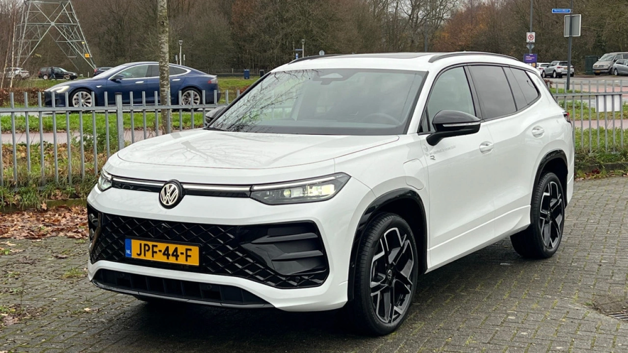 Volkswagen Tayron 1.5 eHybrid 204pk DSG R-Line Edition