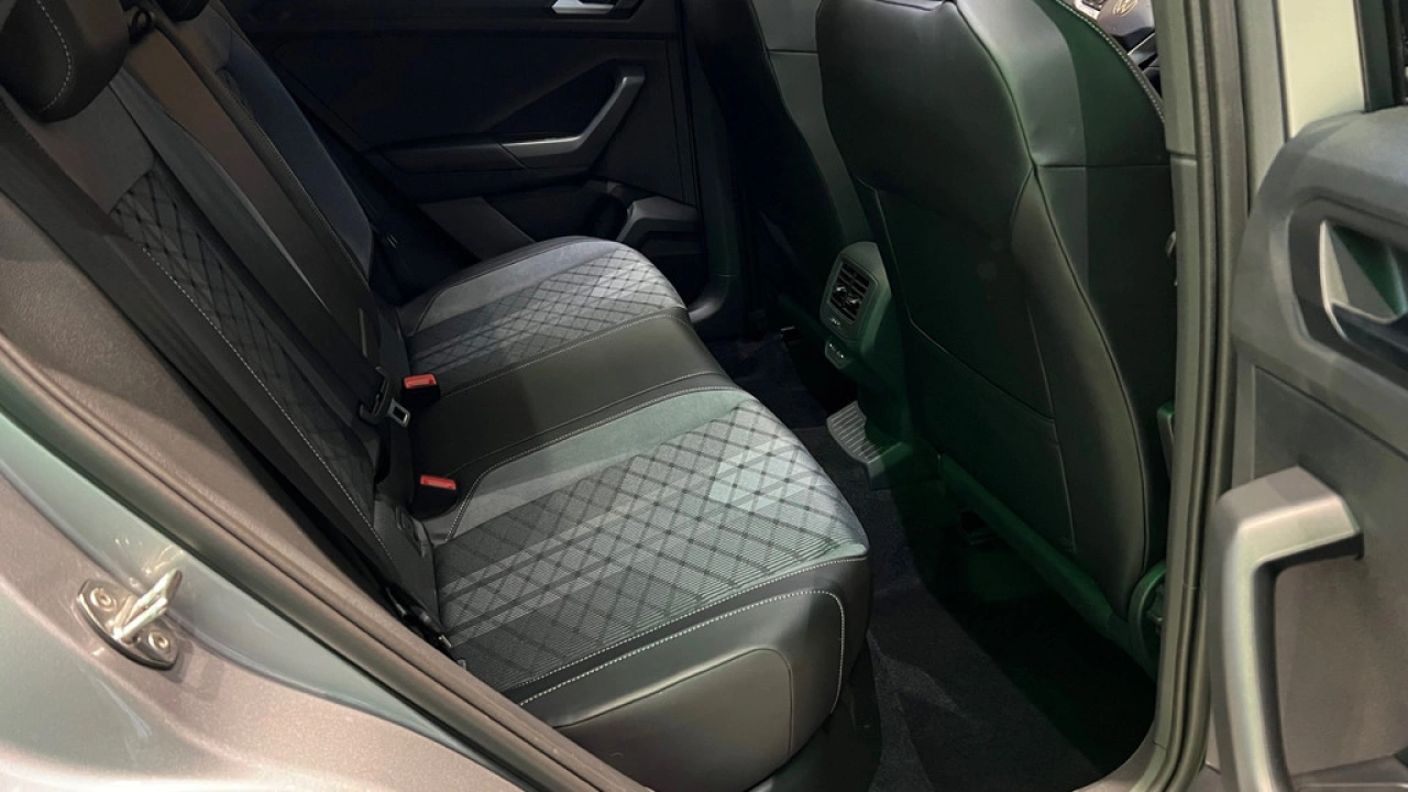 Volkswagen T-Roc 1.5 TSI 150pk DSG R-Line Edition