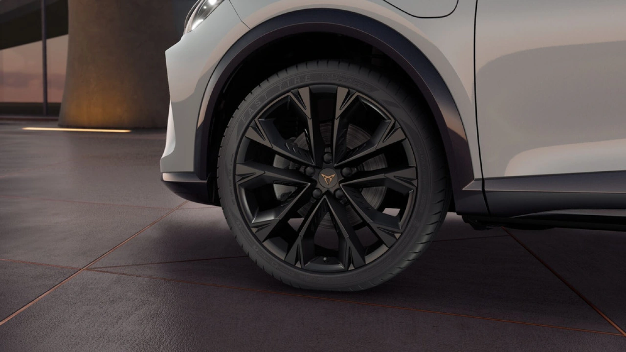 CUPRA Formentor 1.5 TSI e-Hybrid 204 6DSG Business