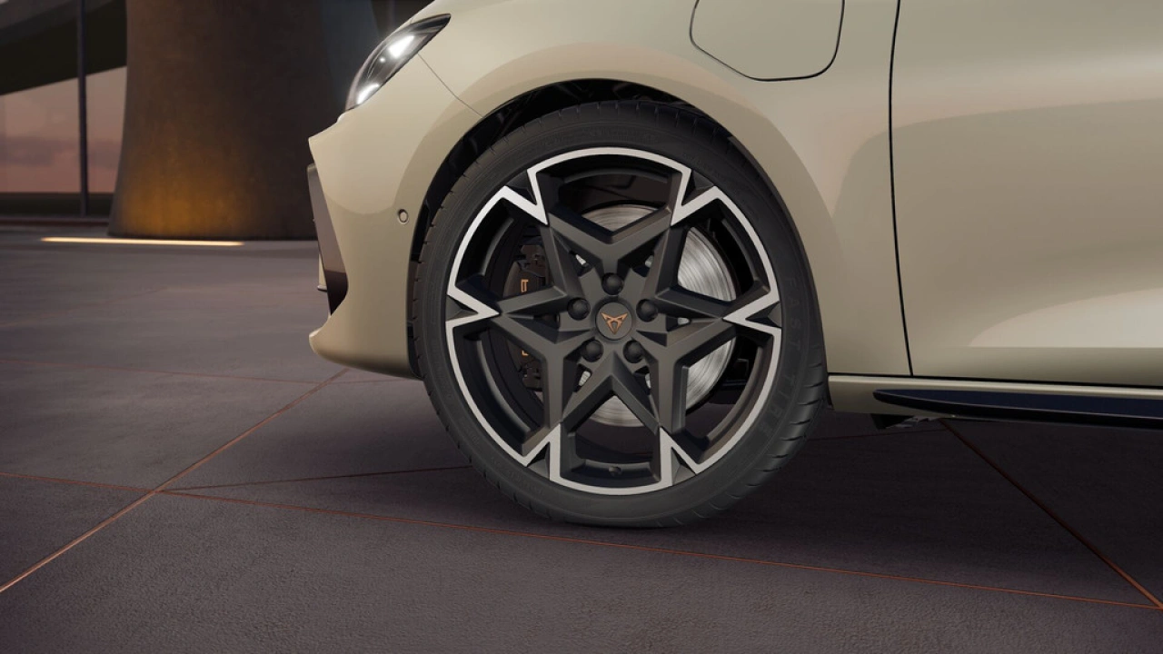 CUPRA Leon Sportstourer 1.5 TSI e-Hybrid 272 6DSG VZ Performance