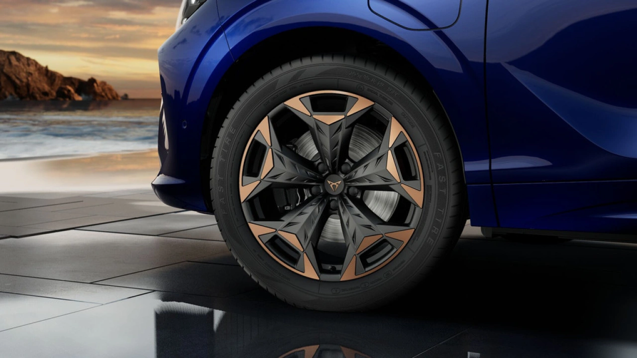 CUPRA Terramar 1.5 TSI e-Hybrid 272 6DSG VZ Performance