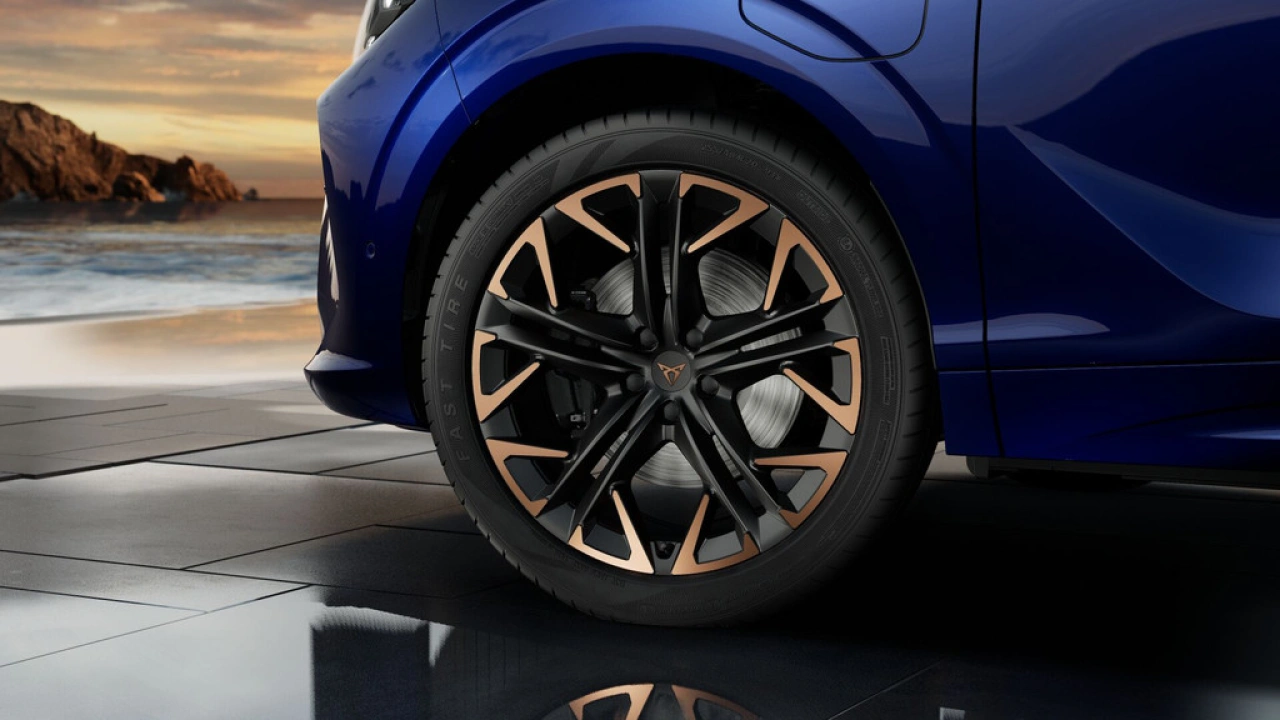 CUPRA Terramar 1.5 TSI e-Hybrid 204 6DSG Business