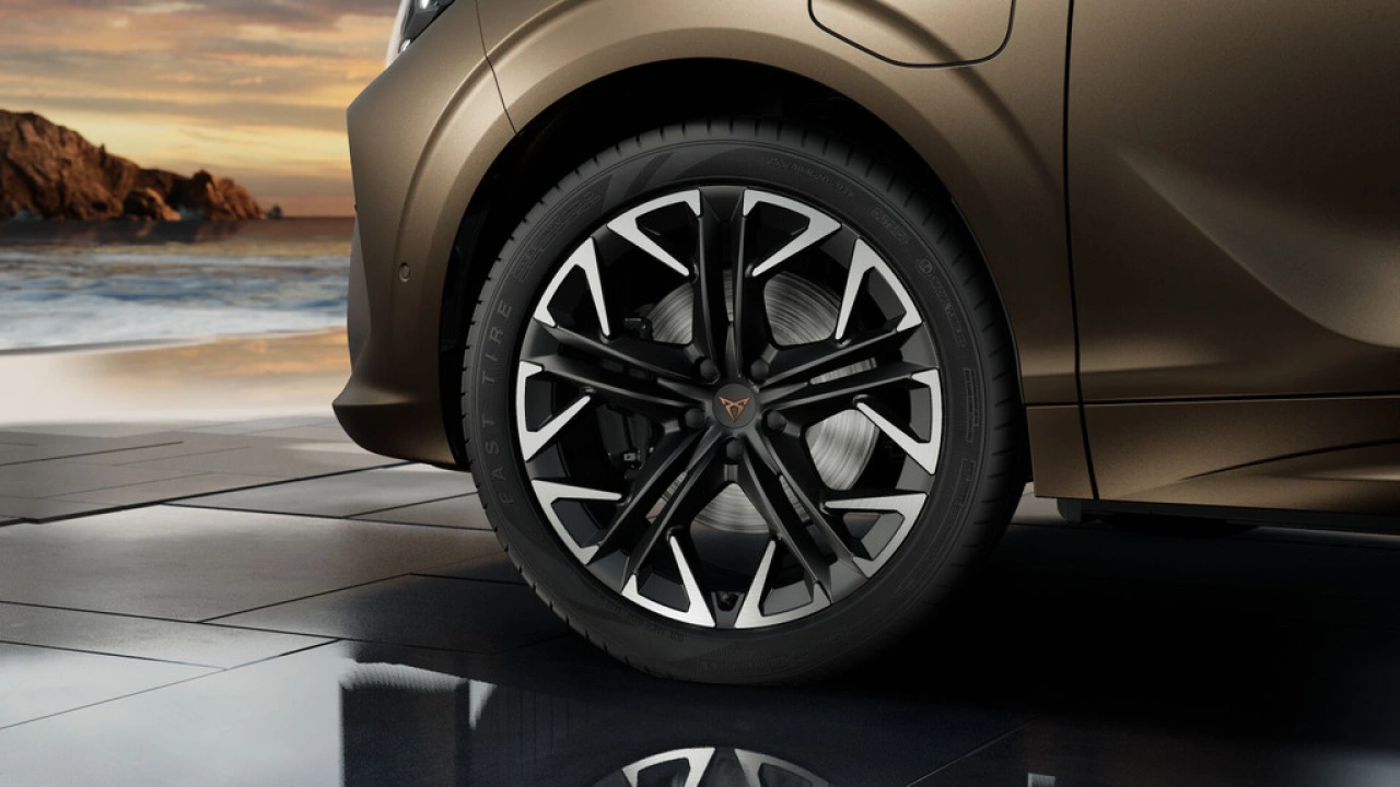 CUPRA Terramar 1.5 TSI e-Hybrid 204 6DSG Business