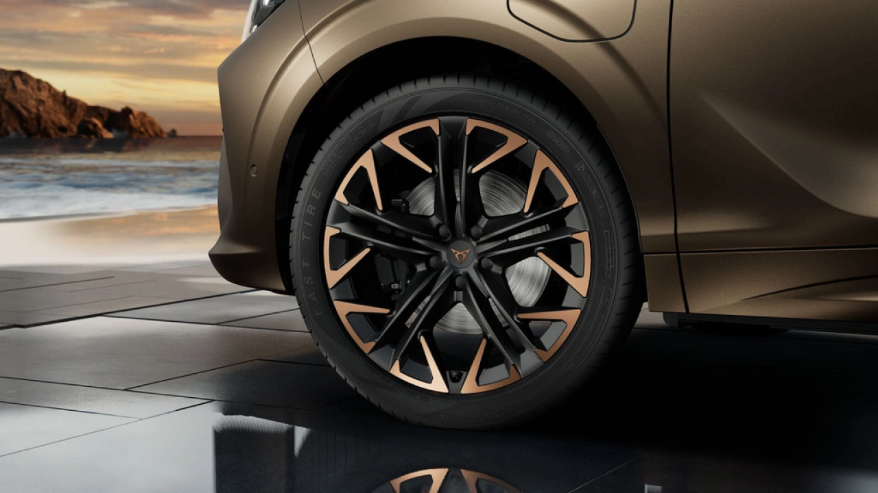 CUPRA Terramar 1.5 TSI e-Hybrid 204 6DSG Business