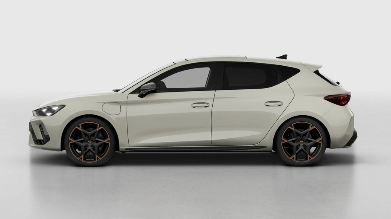 CUPRA Leon 1.5 TSI e-Hybrid 272 6DSG VZ Performance
