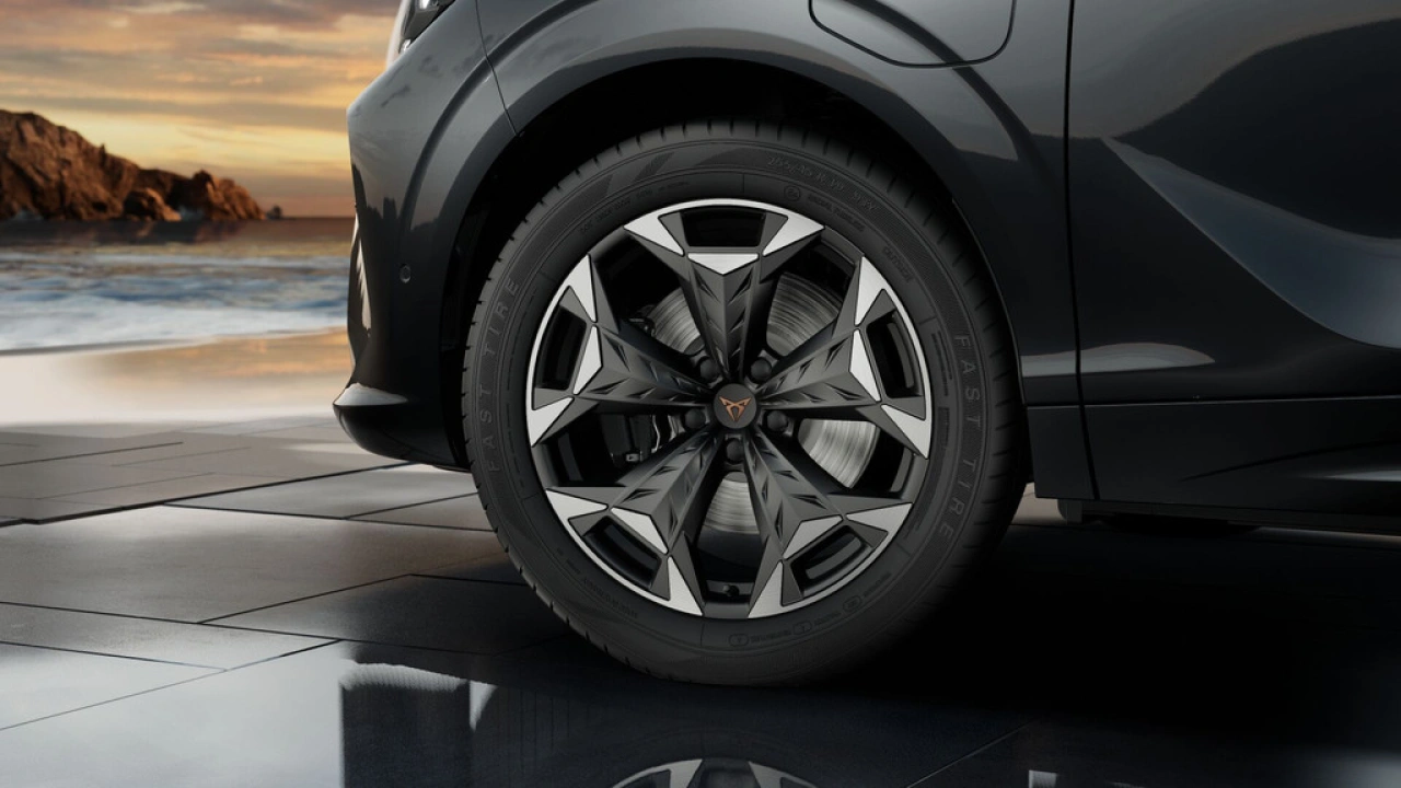 CUPRA Terramar 1.5 TSI e-Hybrid 272 6DSG VZ Performance