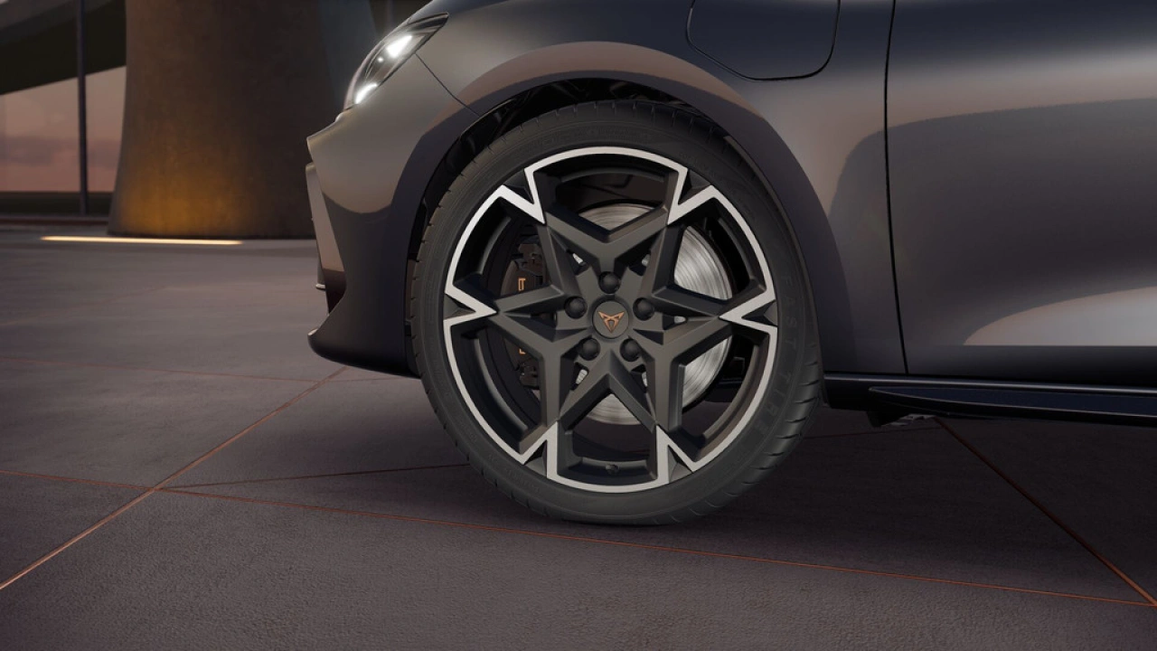 CUPRA Leon 1.5 TSI e-Hybrid 272 6DSG VZ Performance