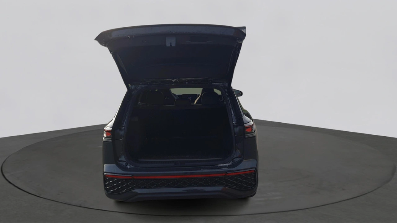 Volkswagen Tayron 1.5 eHybrid R-Line Edition | Design pakket | Black Style | Assistance pakket+