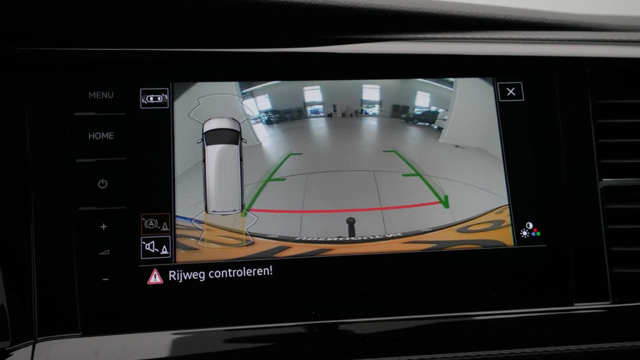 VW Bedrijfswagens Transporter 2.0 TDI 150kW 204PK L2H1 Bulli AUT