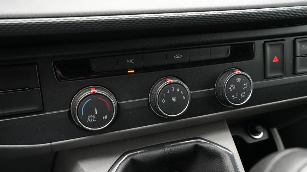 VW Bedrijfswagens Transporter 2.0 TDI 66kW 90PK L1H1 Economy Business