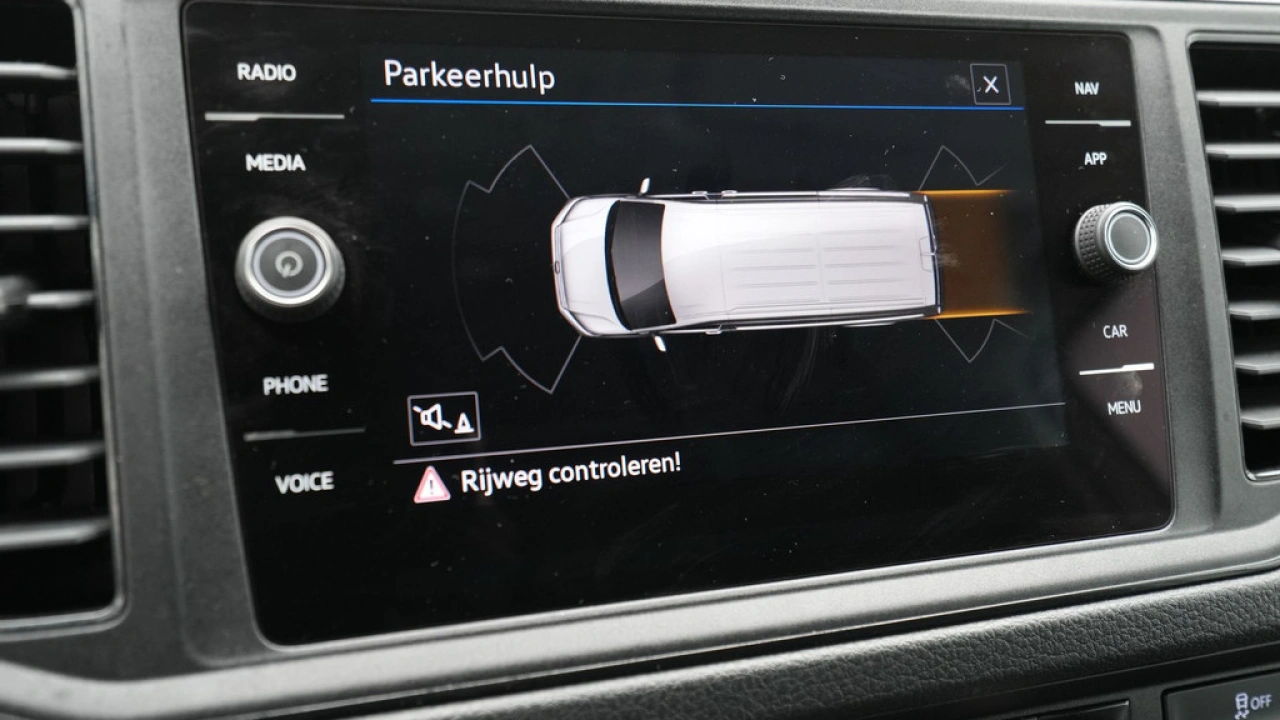 VW Bedrijfswagens Crafter 35 2.0 TDI 103kW 140PK L4H3 Comfortline EURO VI AUT