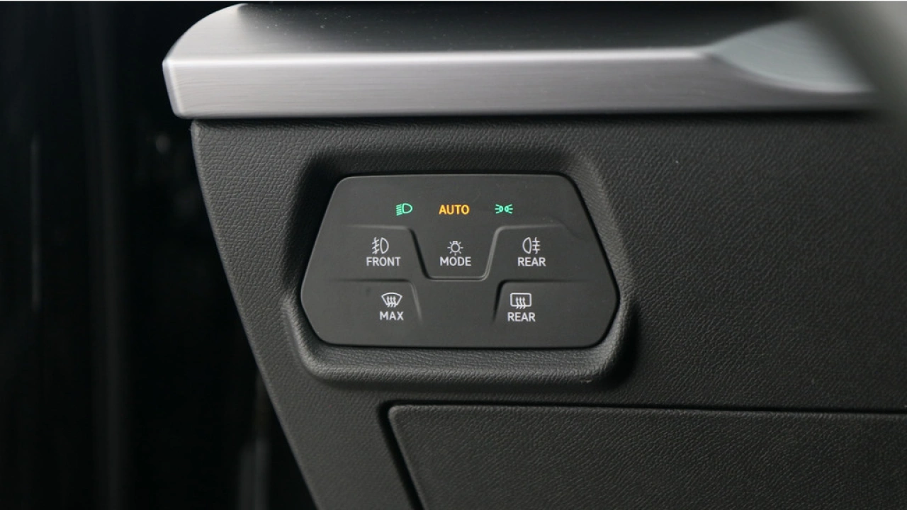 SEAT Leon Sportstourer 1.5 eTSI 150pk FR Launch Edition DSG