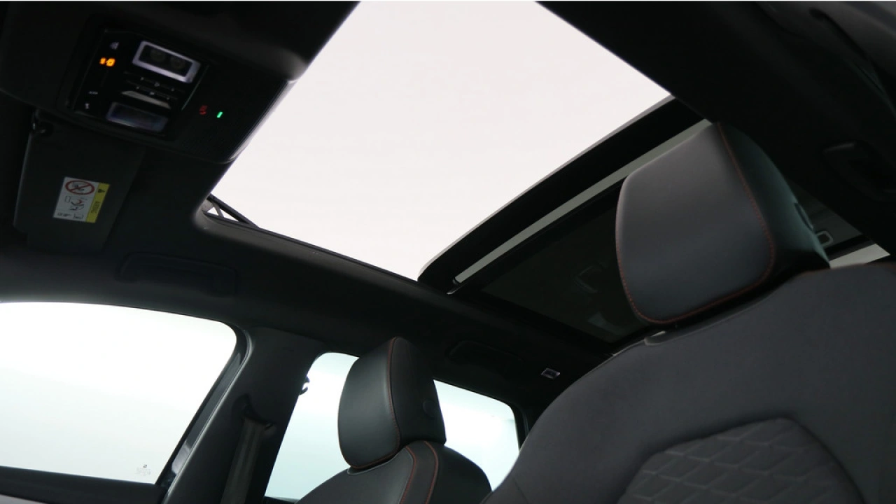 SEAT Leon Sportstourer 1.5 eTSI 150pk FR Launch Edition DSG